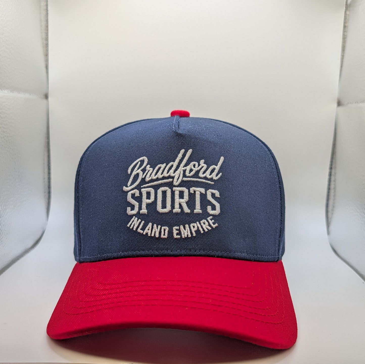 HOMETOWN | RED & NAVY